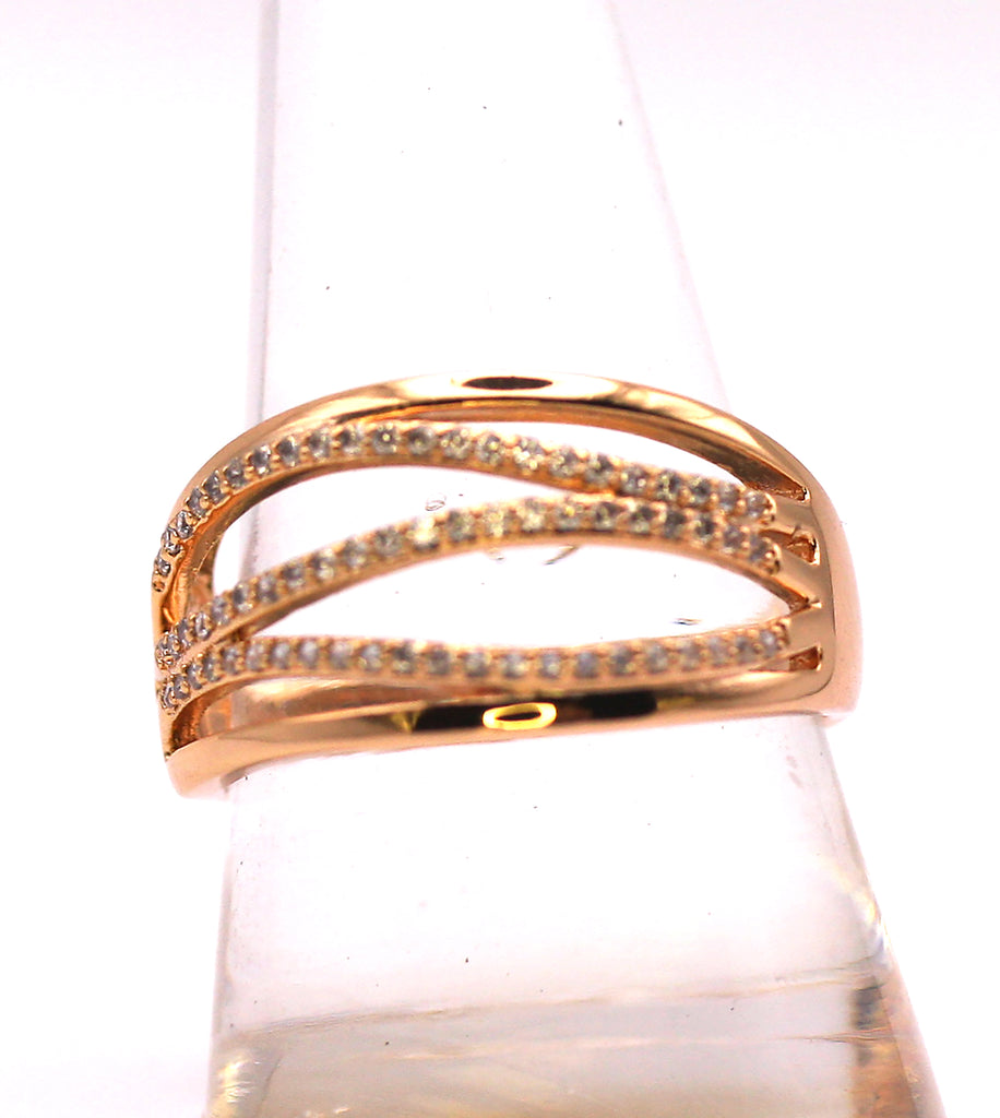 Women's Ring Rose Gold Plated. With clear zircon gemstones. Front view