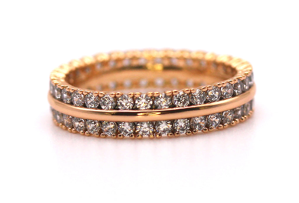Rose gold plated Women's ring band with zircon gemstones