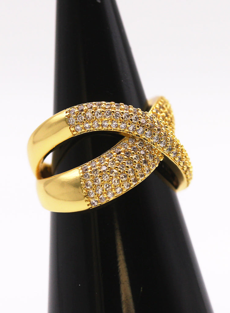 Women's ring in Gold or Silver/Rhodium plating. X pattern with zircon gemstone, Side view