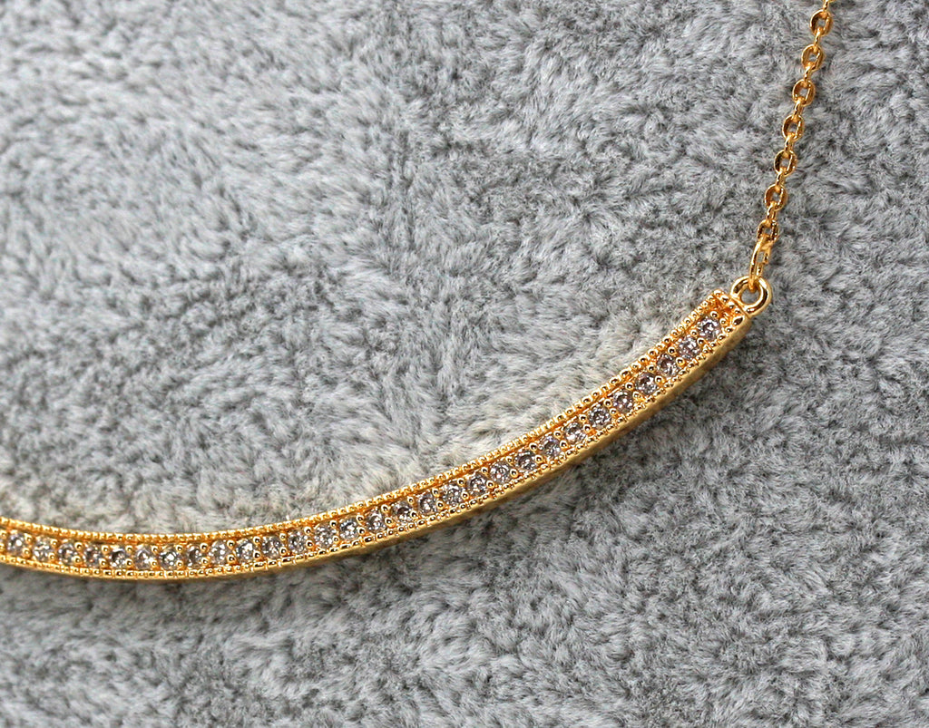 Women's necklace gold plated with crystals