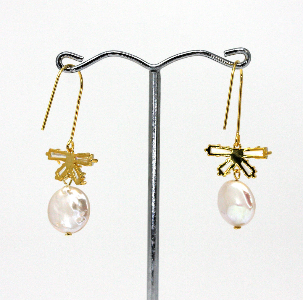 Earrings Coin Pearl with Baguettes