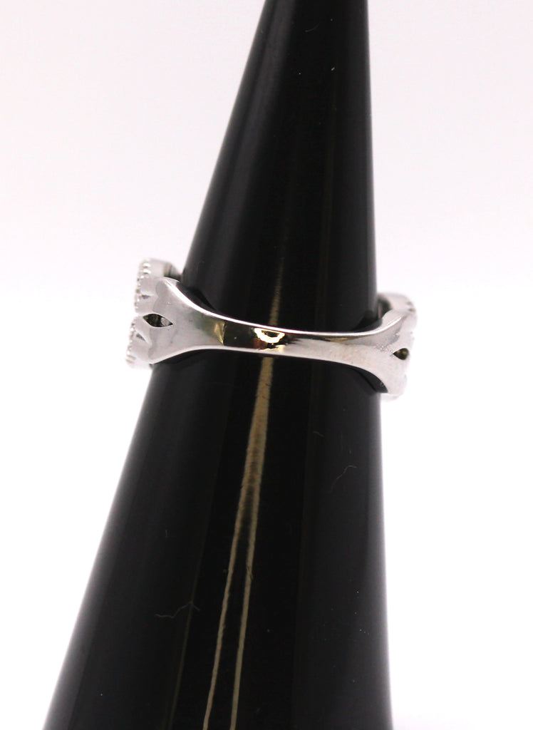 Silver/Rhodium plated ring with zircon gemstones - C - 102