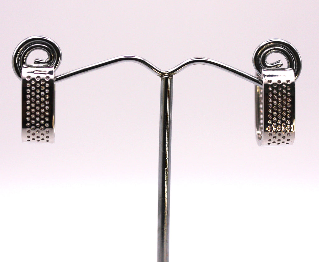 XU 8602 Rhodium Plated earrings