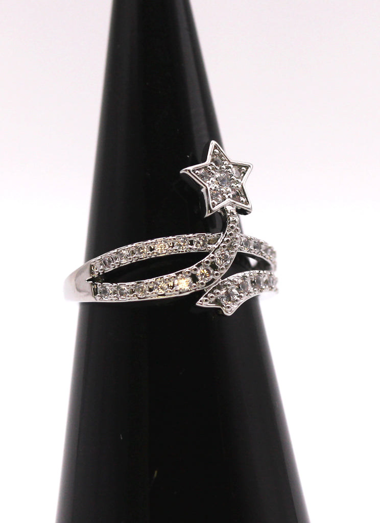 Star women's ring. Silver/Rhodium plated with zircon gemstones