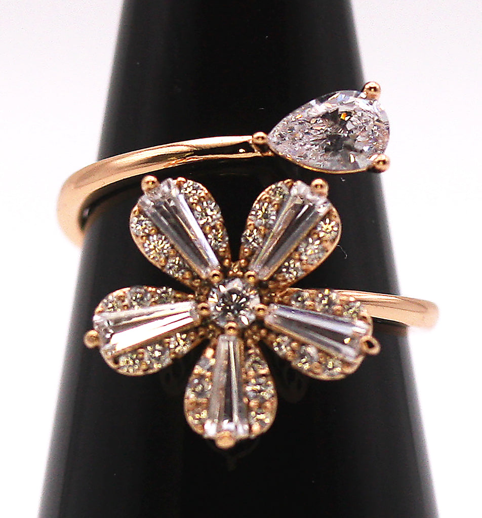 Women's Rose Gold Plated Ring Flower with Zircon Gemstones.