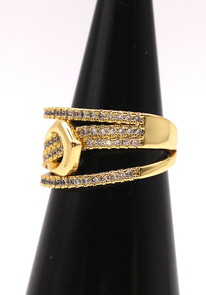 Women's ring in Gold or Silver/Rhodium plating. Belt pattern with zircon gemstones. side view.